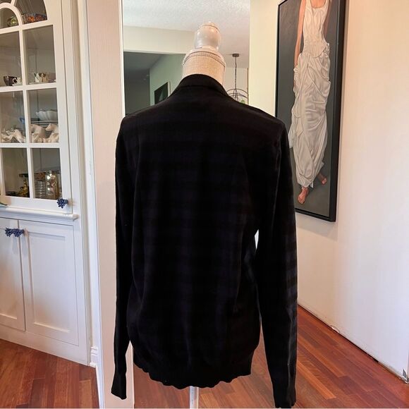 Givenchy
Cashmere Graphic Print Pullover
Size: XL - Picture 4 of 5